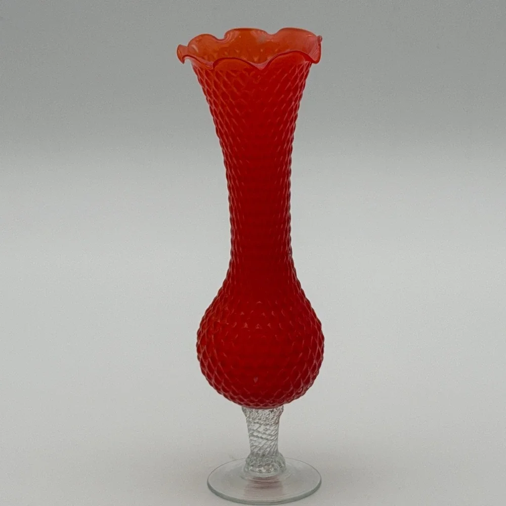 Murano Red Bullicante Diamond Point Glass Vase Ruffled Rim Twisted Stem Italy